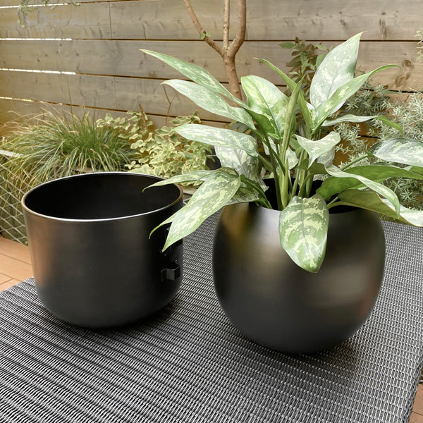 Planter Matte Black  プランター マットブラック Size: φ22.5×H23cm/φ25.5×H21cm